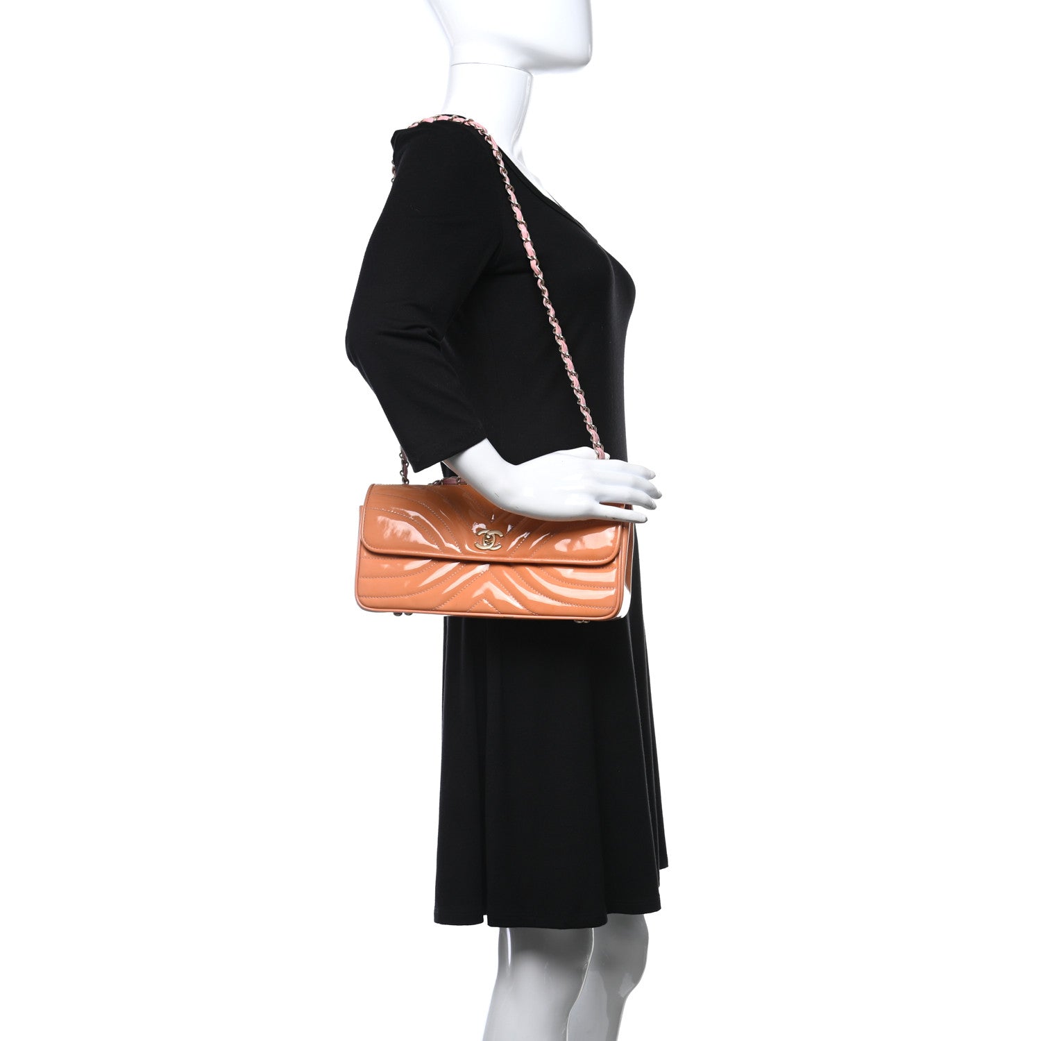 Chanel Patent Quilted East West Flap Rose 2 of 20