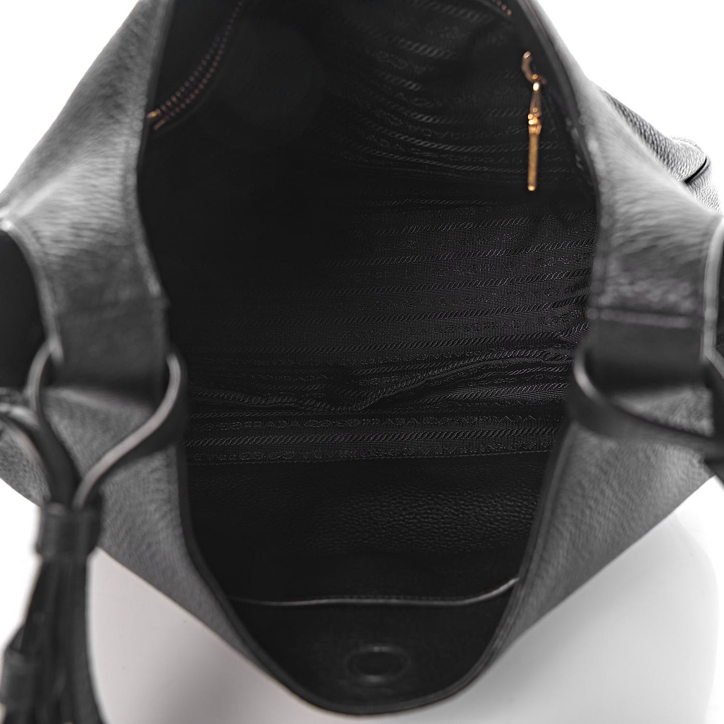 Vitello Daino Hobo Black