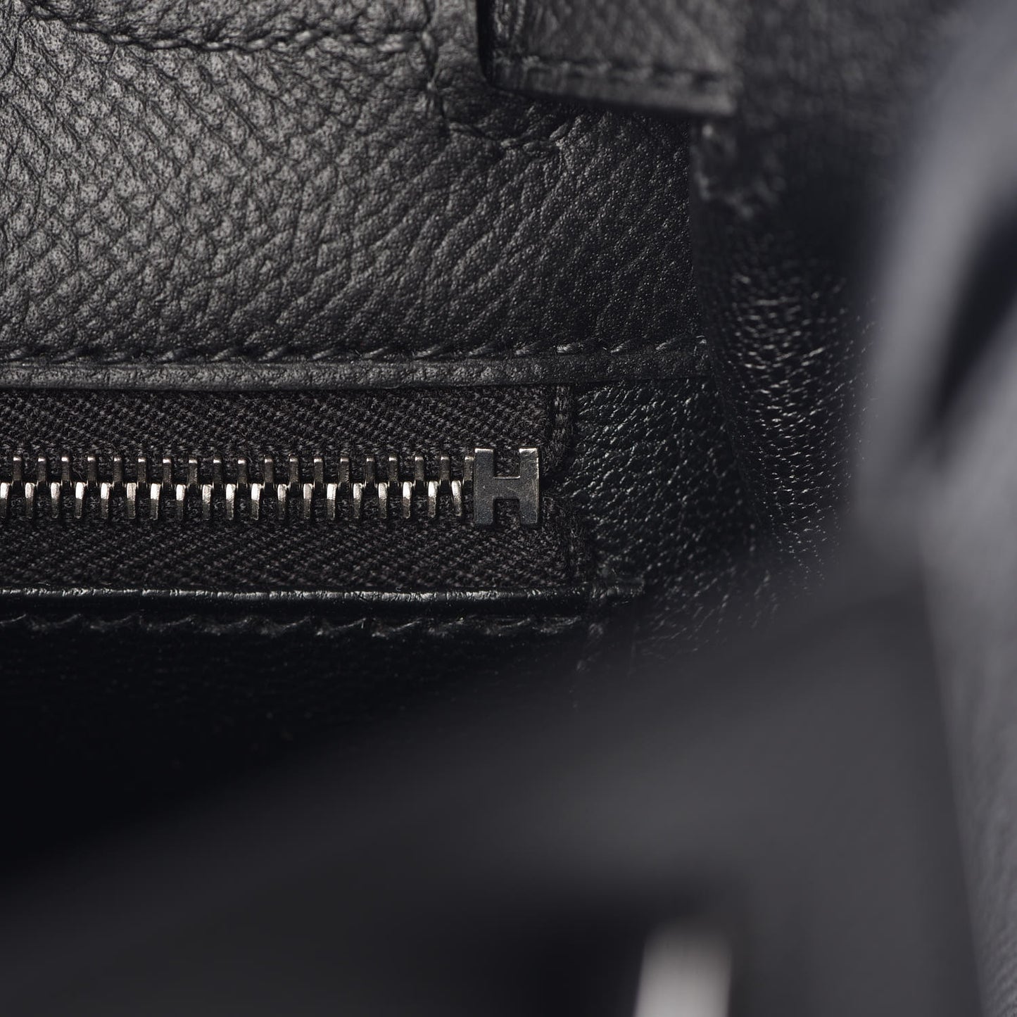 Epsom Kelly Sellier 28 Black