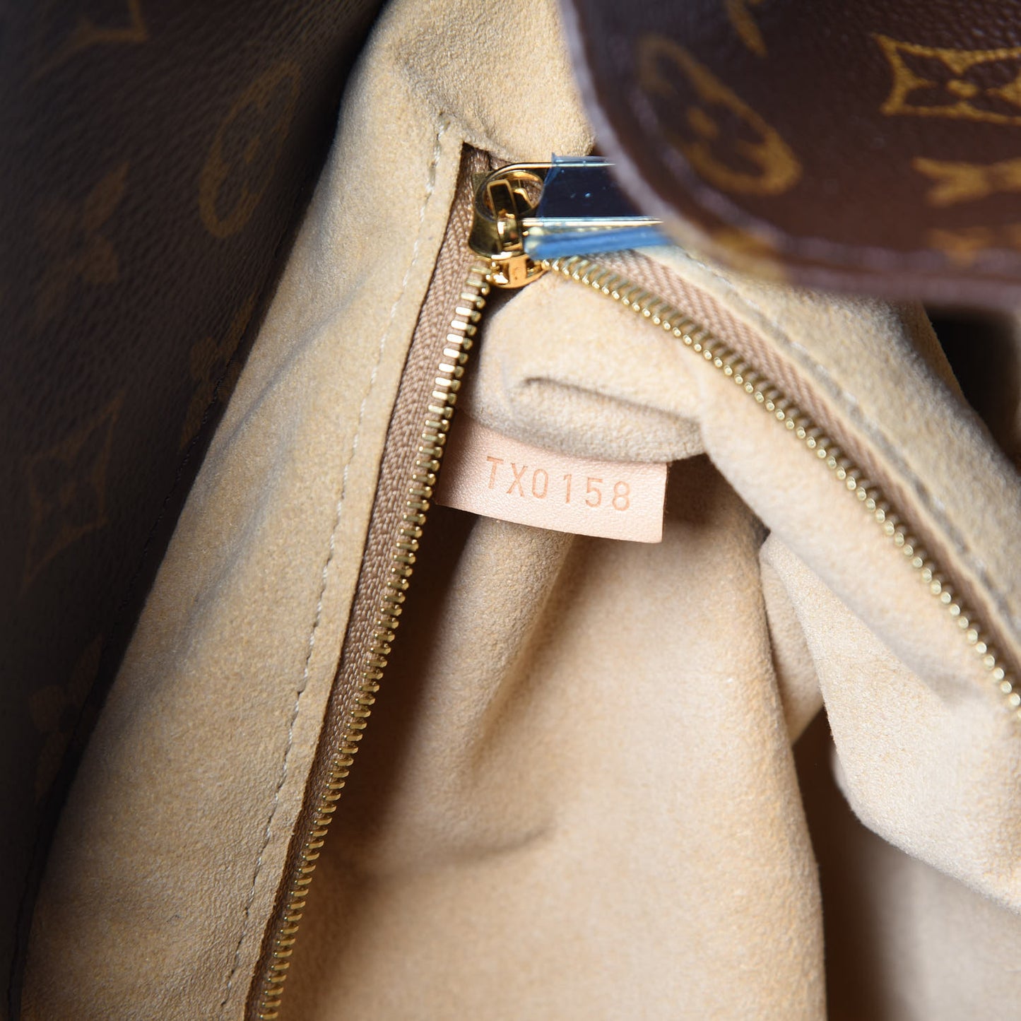 Monogram Artsy MM