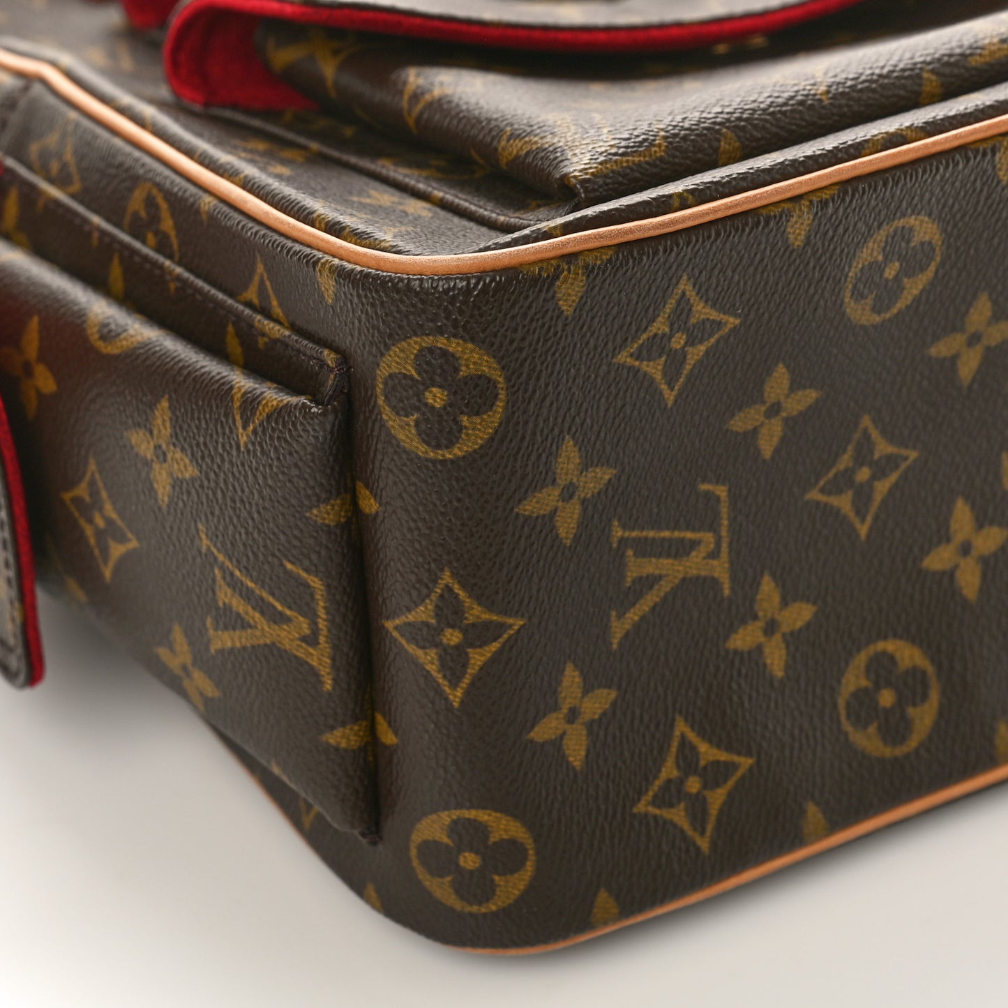 Monogram Excentri-Cite