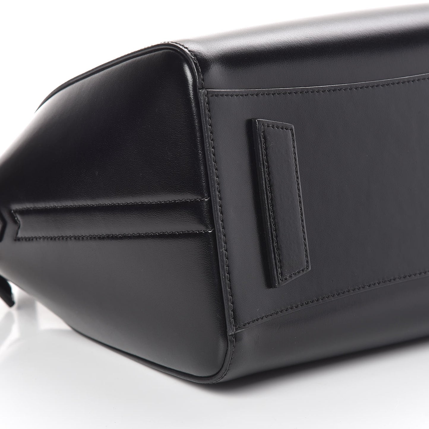 Shiny Lord Calfskin Small Antigona Black