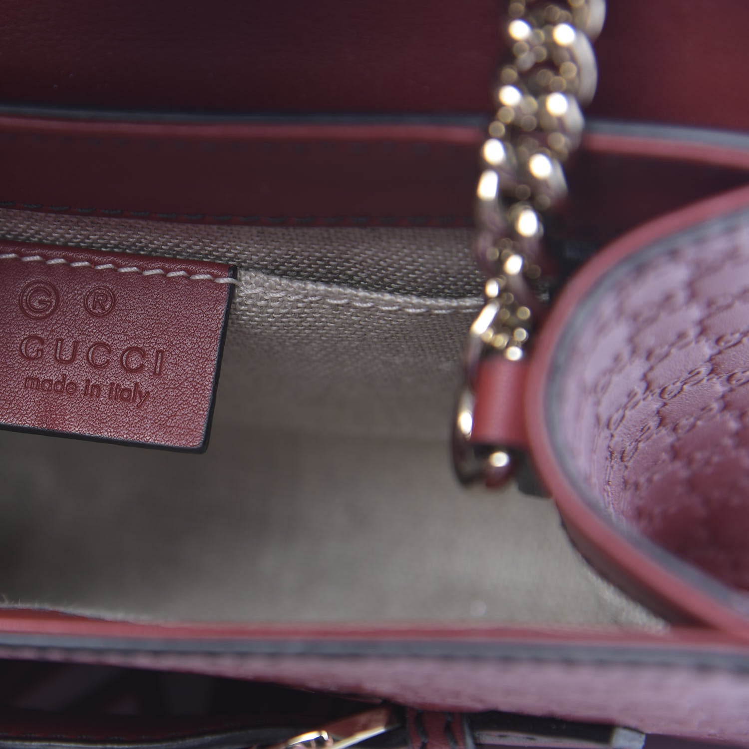 Gucci Soft Microguccissima Mini Emily Chain Shoulder Bag Rosso 6 of 10