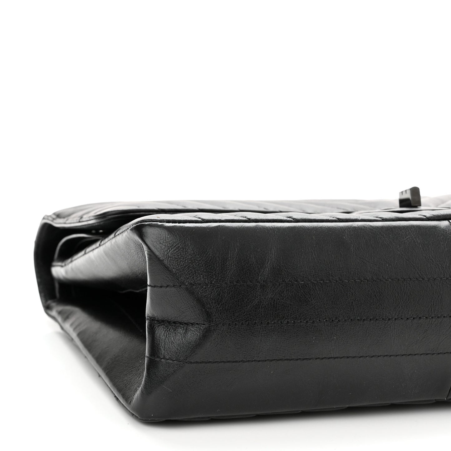Aged Calfskin Chevron Quilted 2.55 Reissue 226 So Black