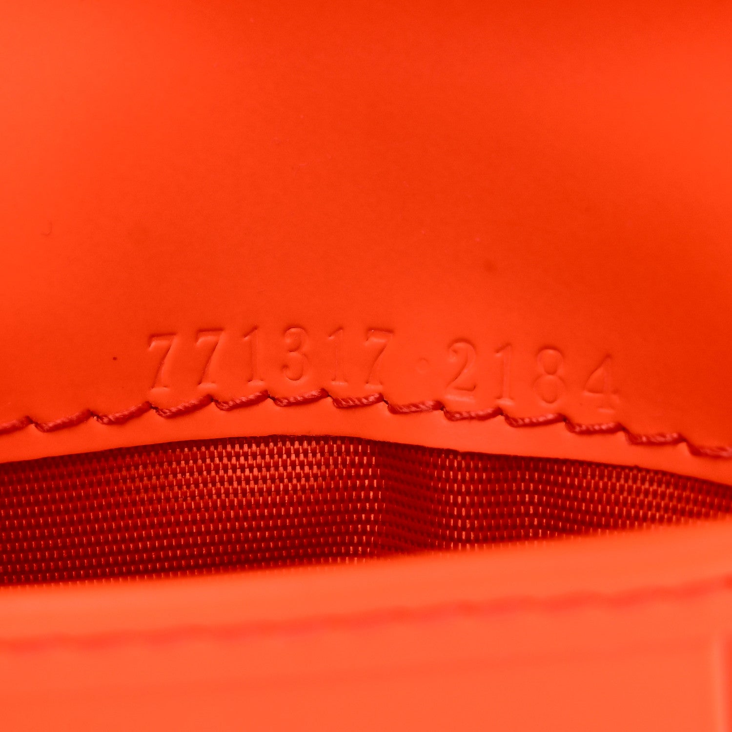 Gucci Rubber Effect GG Embossed Long Card Case New Orange Fluo 7 of 8