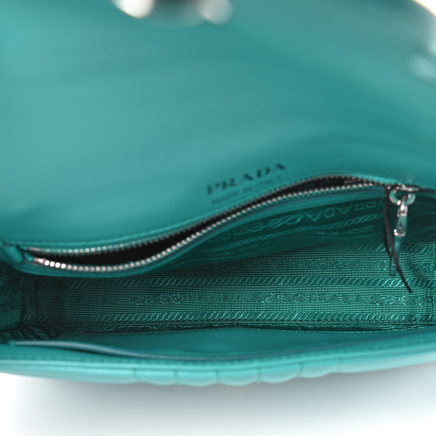 Soft Calfskin Impunture Diagramme Small Chain Flap Shoulder Bag Giada