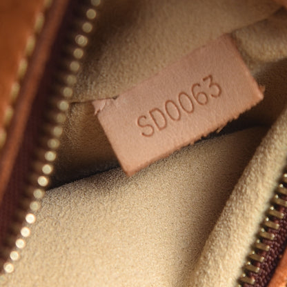 Louis Vuitton Monogram Looping MM 7 of 24