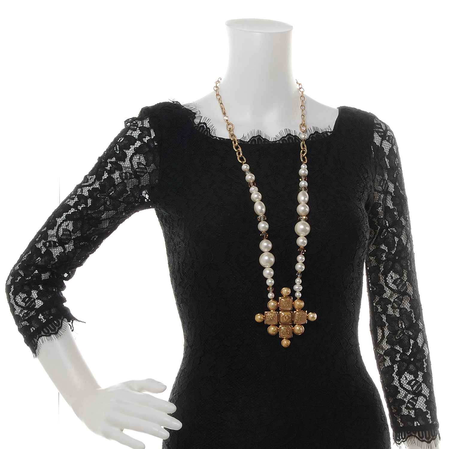 Chanel Pearl Gripoix Necklace Gold 2 of 7