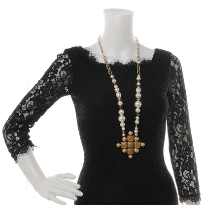 Chanel Pearl Gripoix Necklace Gold 2 of 7