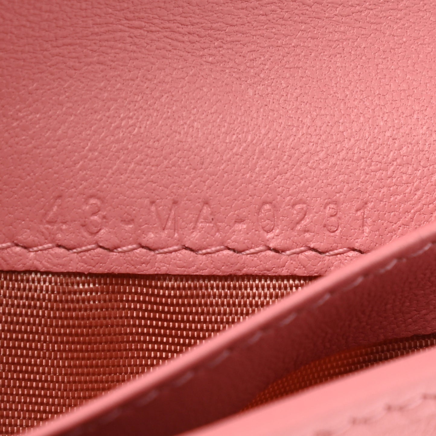 Grained Calfskin Supple Cannage Caro Compact Zipped Wallet Pink