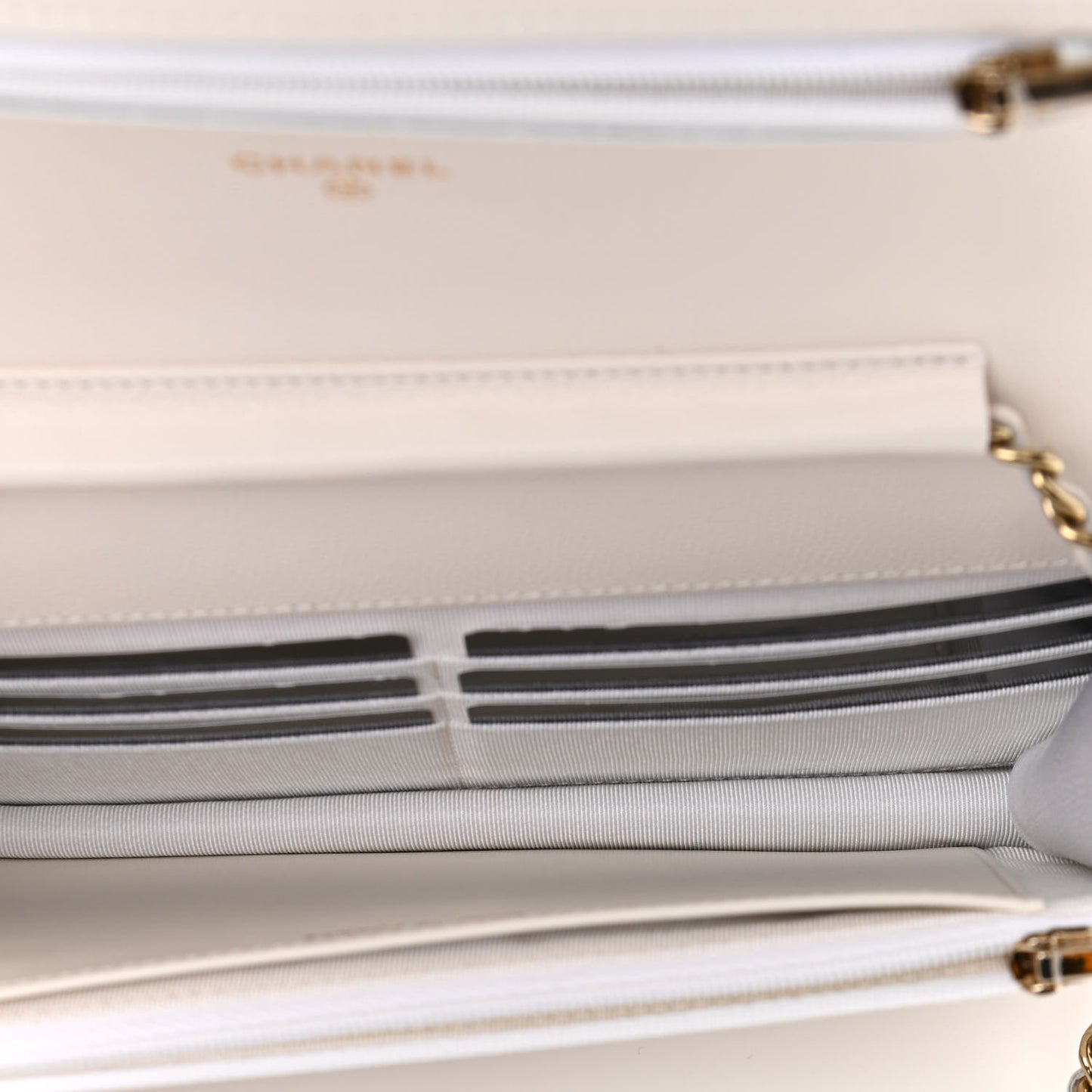 Caviar Quilted Wallet On Chain WOC White