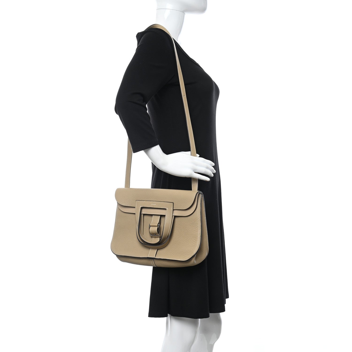 Hermes Taurillon Clemence Halzan 31 GM Trench 3 of 16