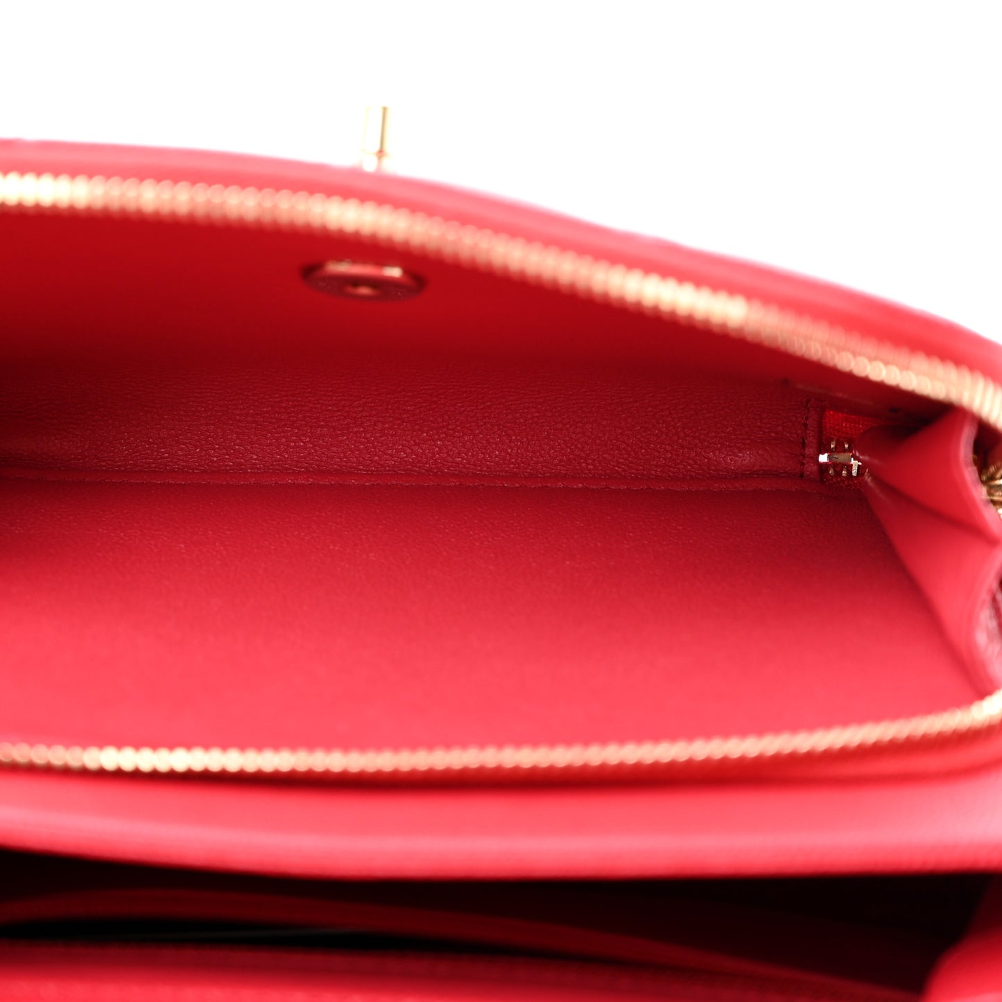 Caviar Quilted Medium Business Affinity Flap Red