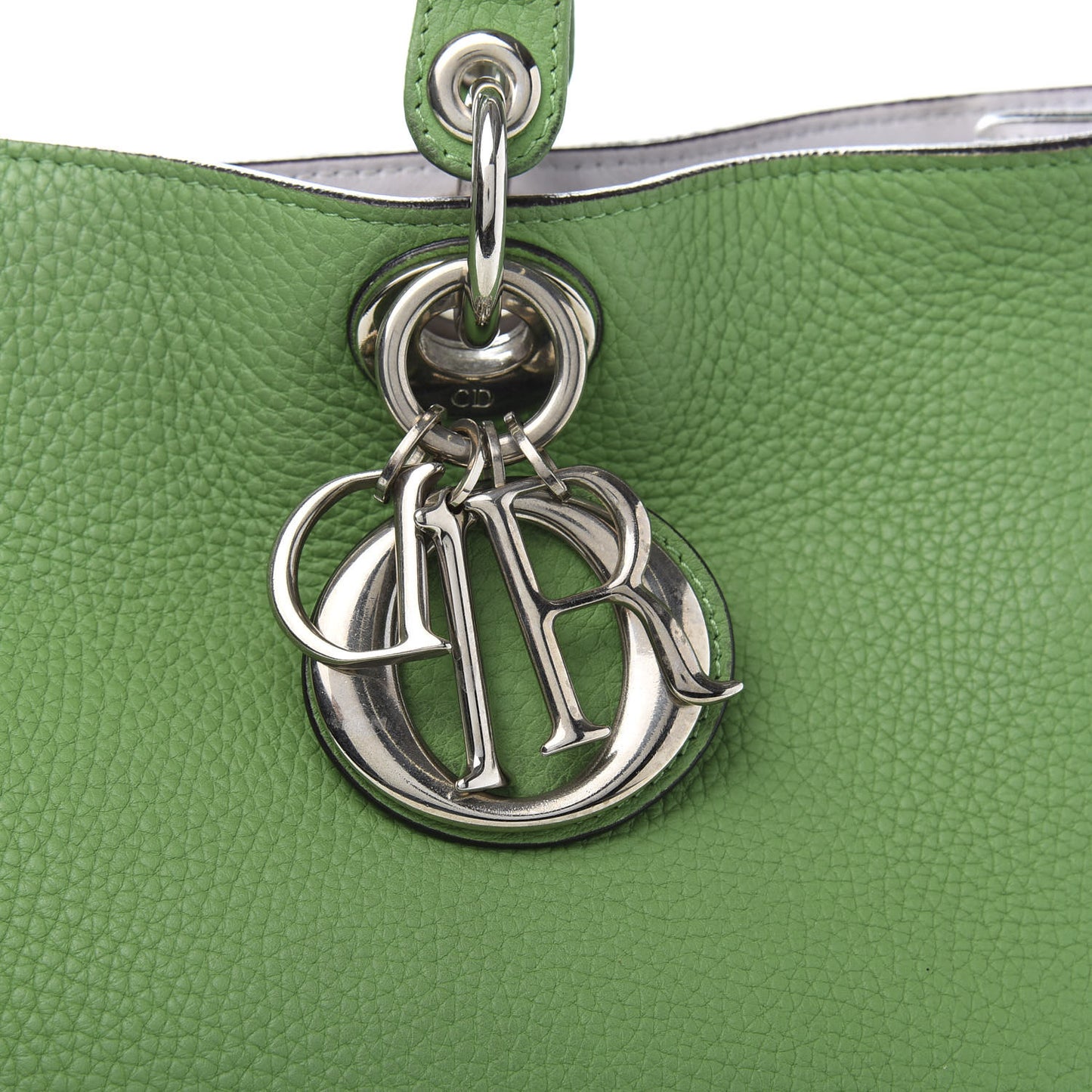 Bullcalf Large Diorissimo Green