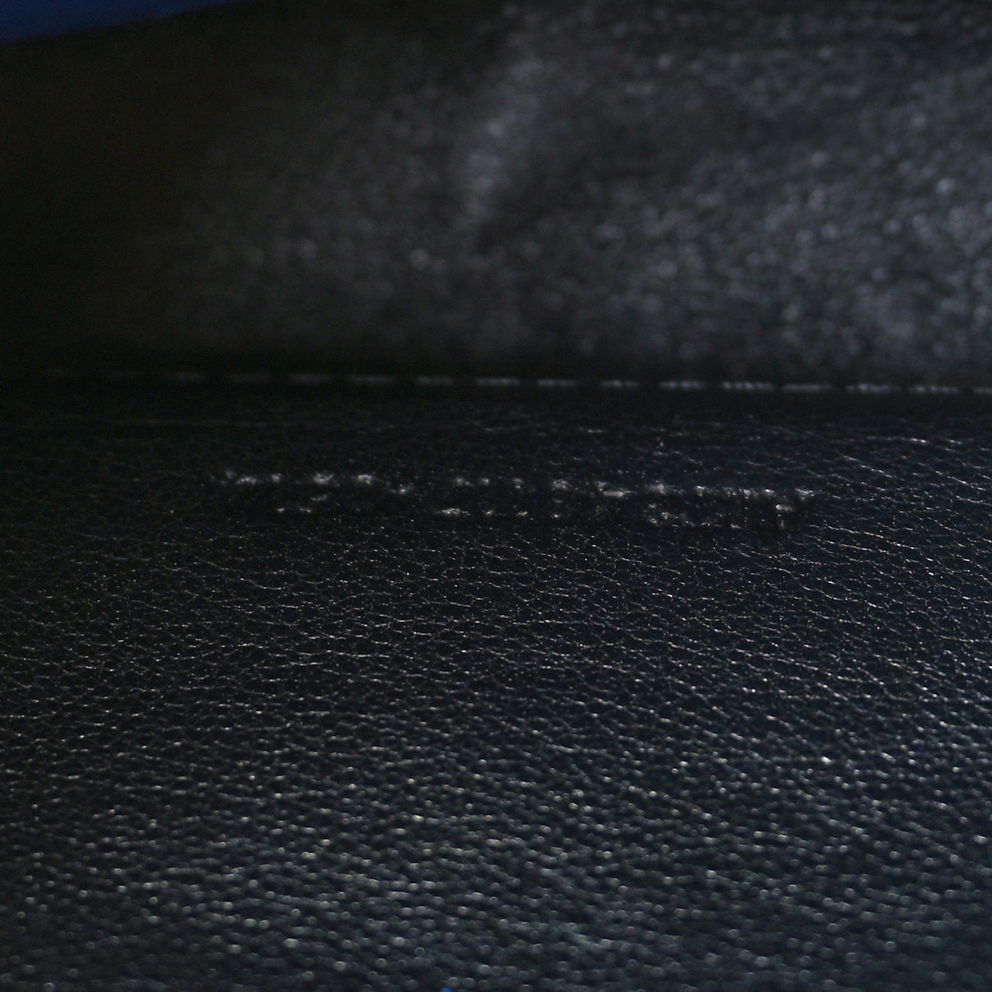 Calfskin Classic Y Ligne Chain Wallet Bleu Majorelle
