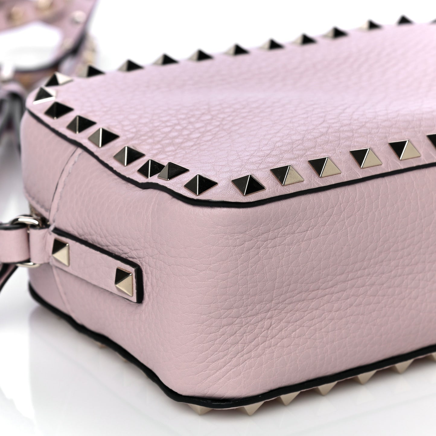 Pebbled Calfskin Rockstud Camera Crossbody Bag Water Rose