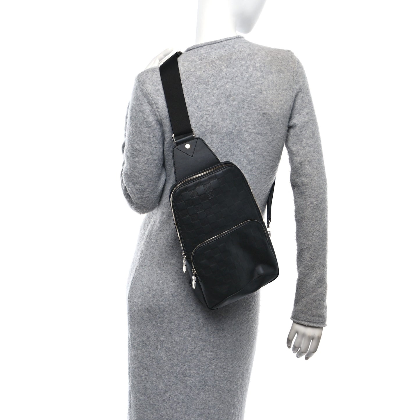 Damier Infini Avenue Sling Bag Onyx