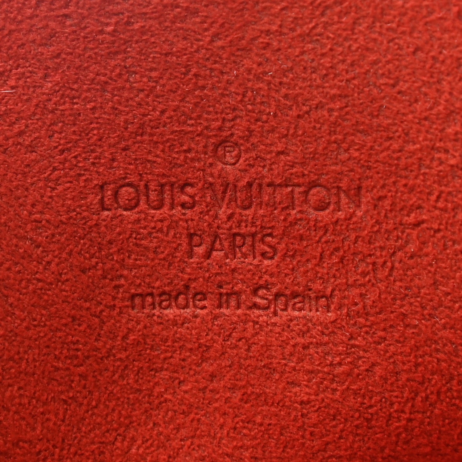 Louis Vuitton Mahina iPad Mini Softcase Clementine 6 of 6