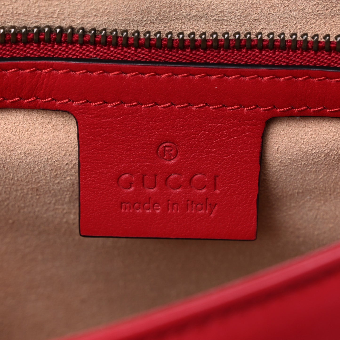 Calfskin Matelasse Small GG Marmont Shoulder Bag Hibiscus Red