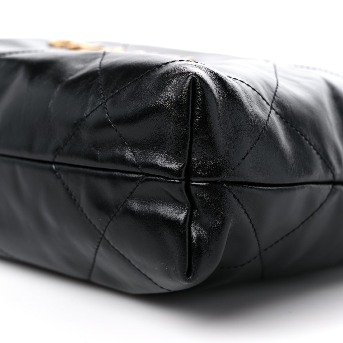 Shiny Calfskin Quilted Small Chanel 22 Black