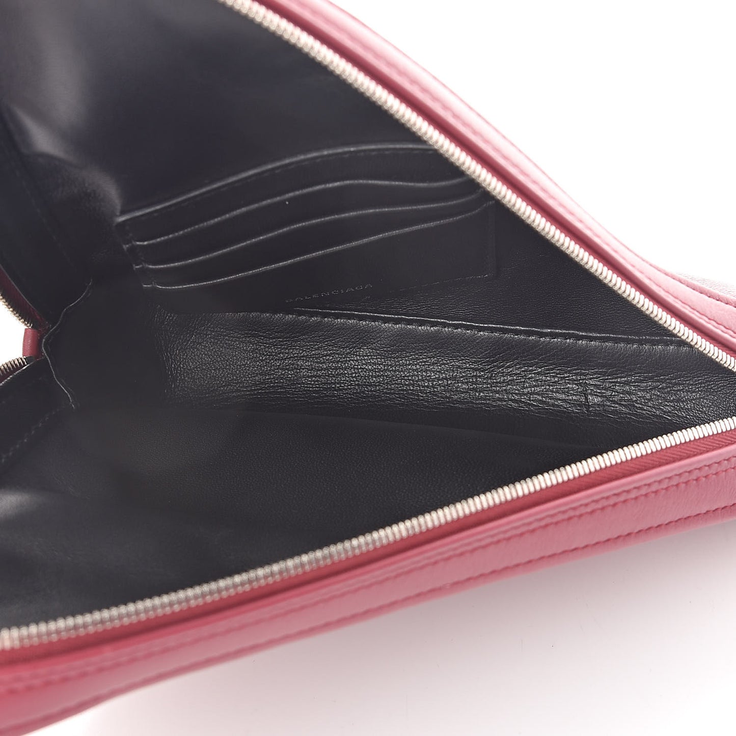 Shiny Day Calfskin M Triangle Pouch Rouge Grenat