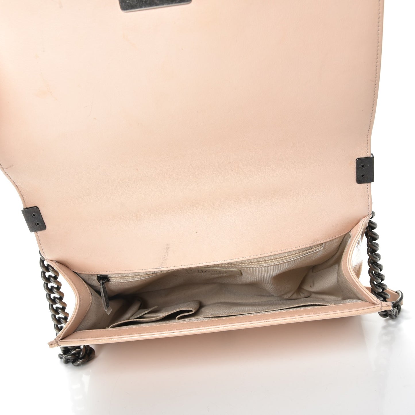 Patent Goatskin Quilted New Medium Boy Flap Beige Clair