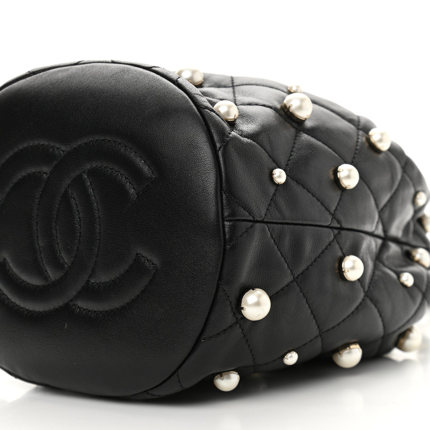 Lambskin Quilted Pearl About Pearls Drawstring Bag Black