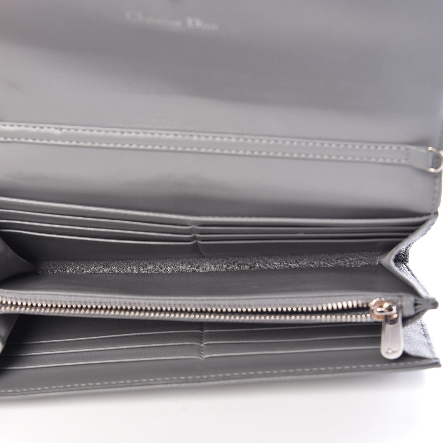 Grained Calfskin Diorama Croisiere Chain Wallet Gris