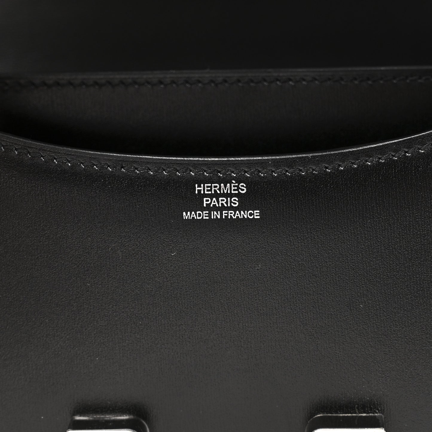 Box Constance 18 Black