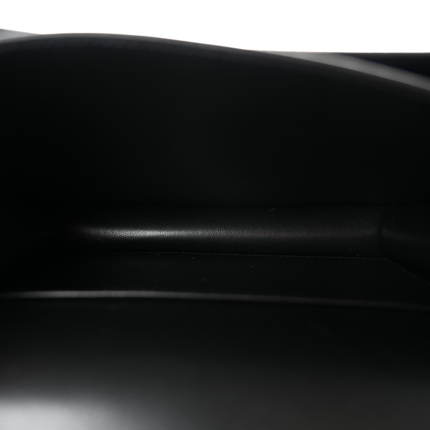 Epsom Constance 18 Black