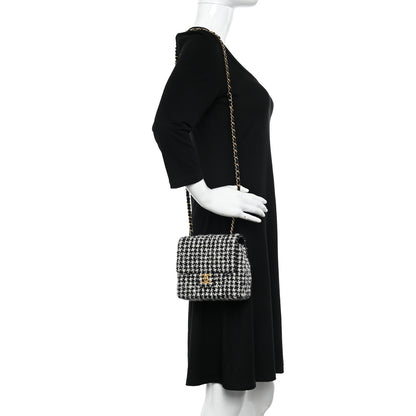 Chanel Tweed Houndstooth Quilted Mini Square Flap White Black 2 of 12