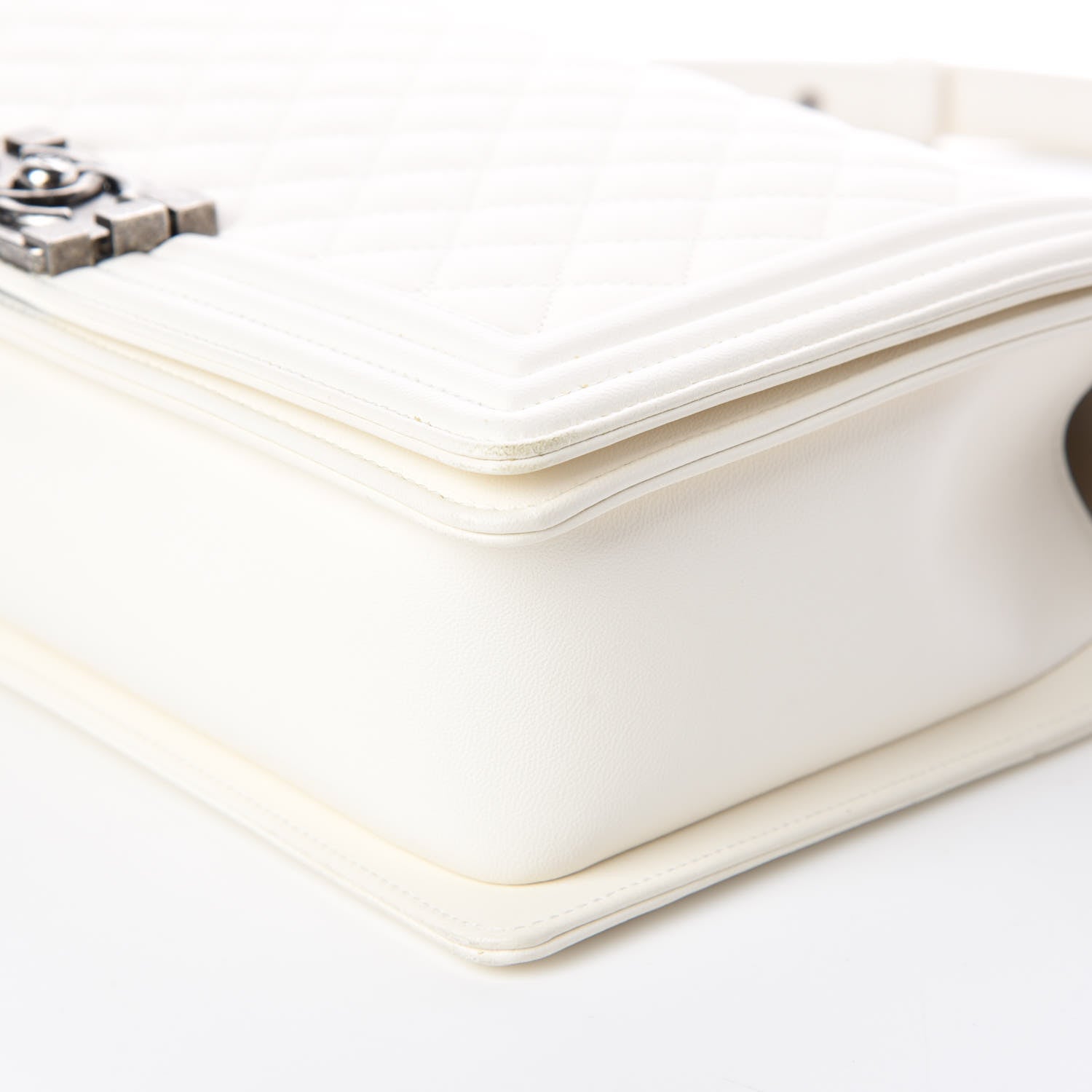 Chanel Lambskin Quilted New Medium Boy Flap White 6 of 10