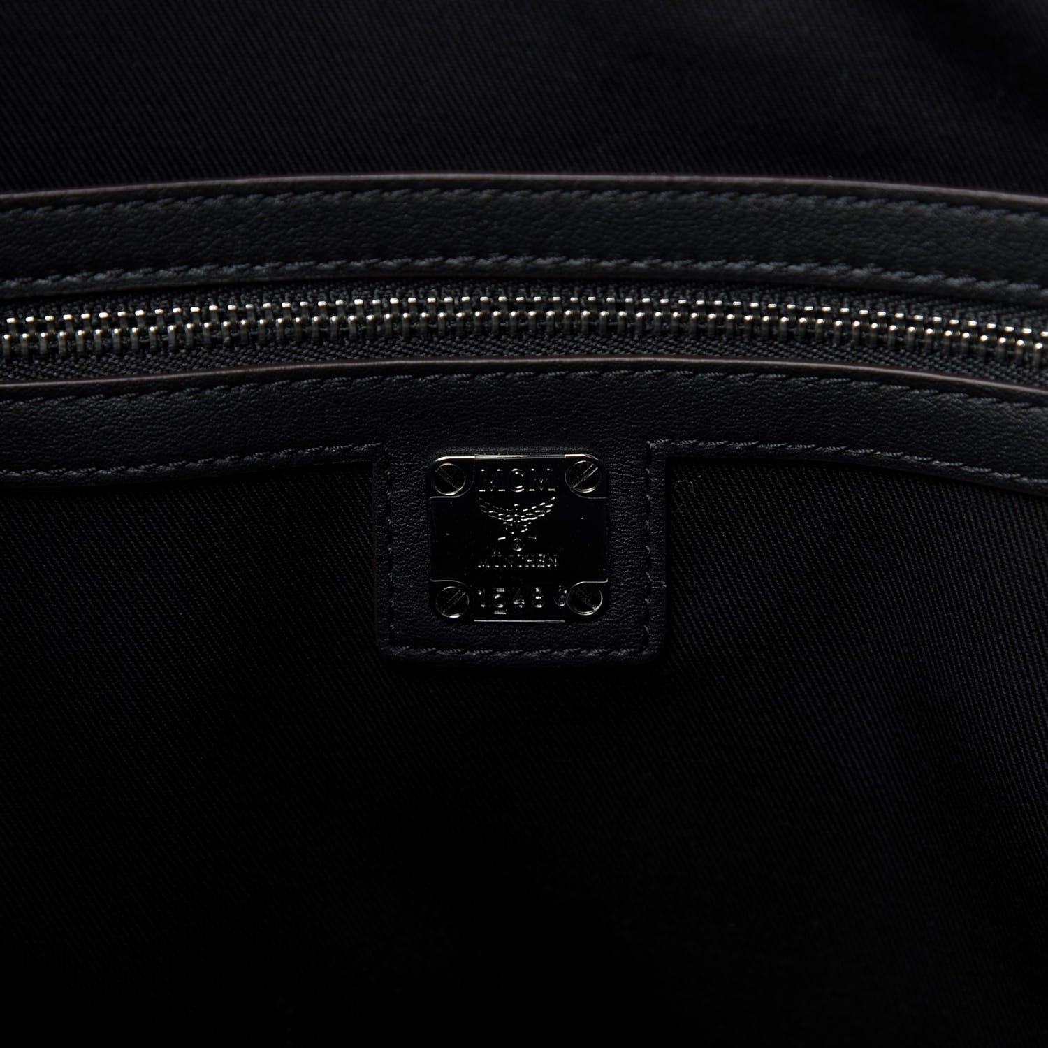 MCM Calfskin Ottomar Large Klara Hobo Black 9 of 10