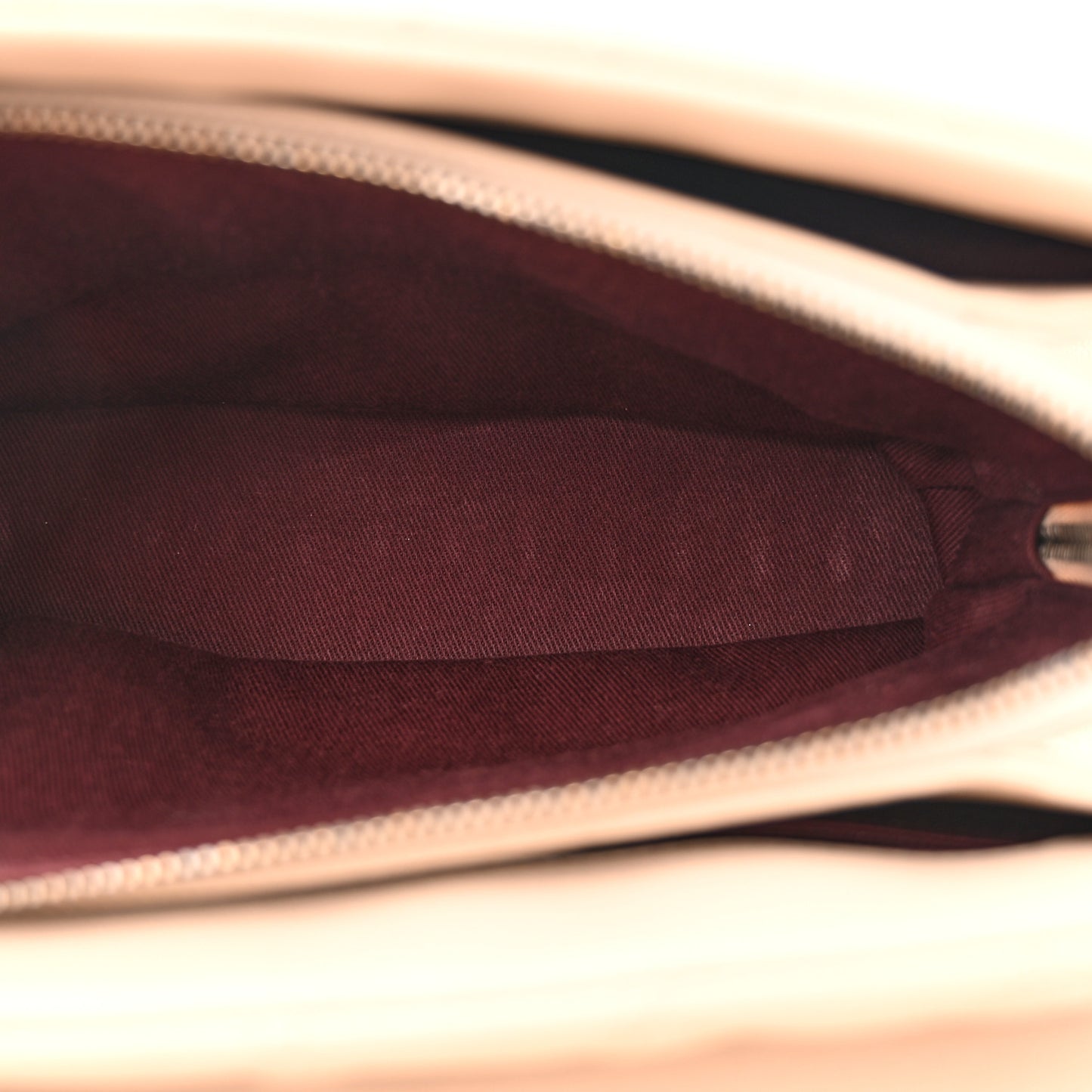 Shiny Sheepskin Quilted Small Trapezio Flap Beige