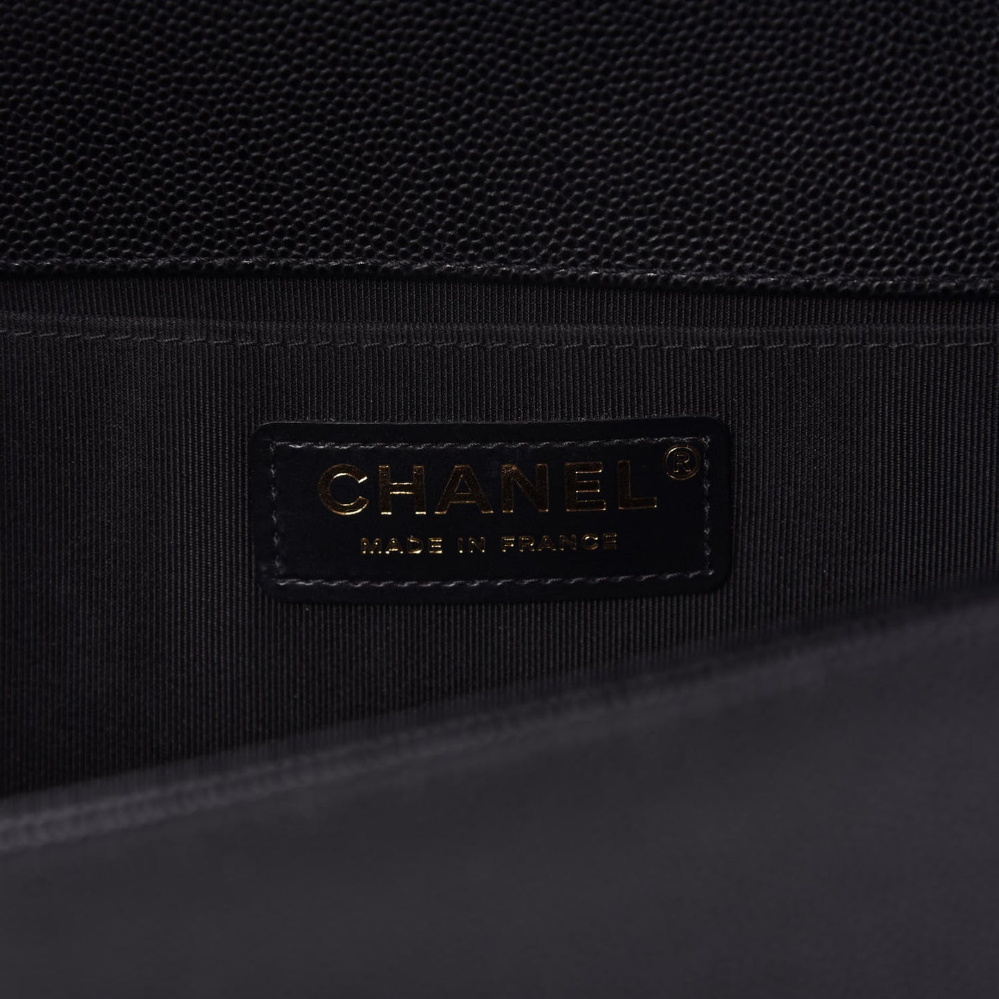 Caviar Quilted Medium Boy Flap Black