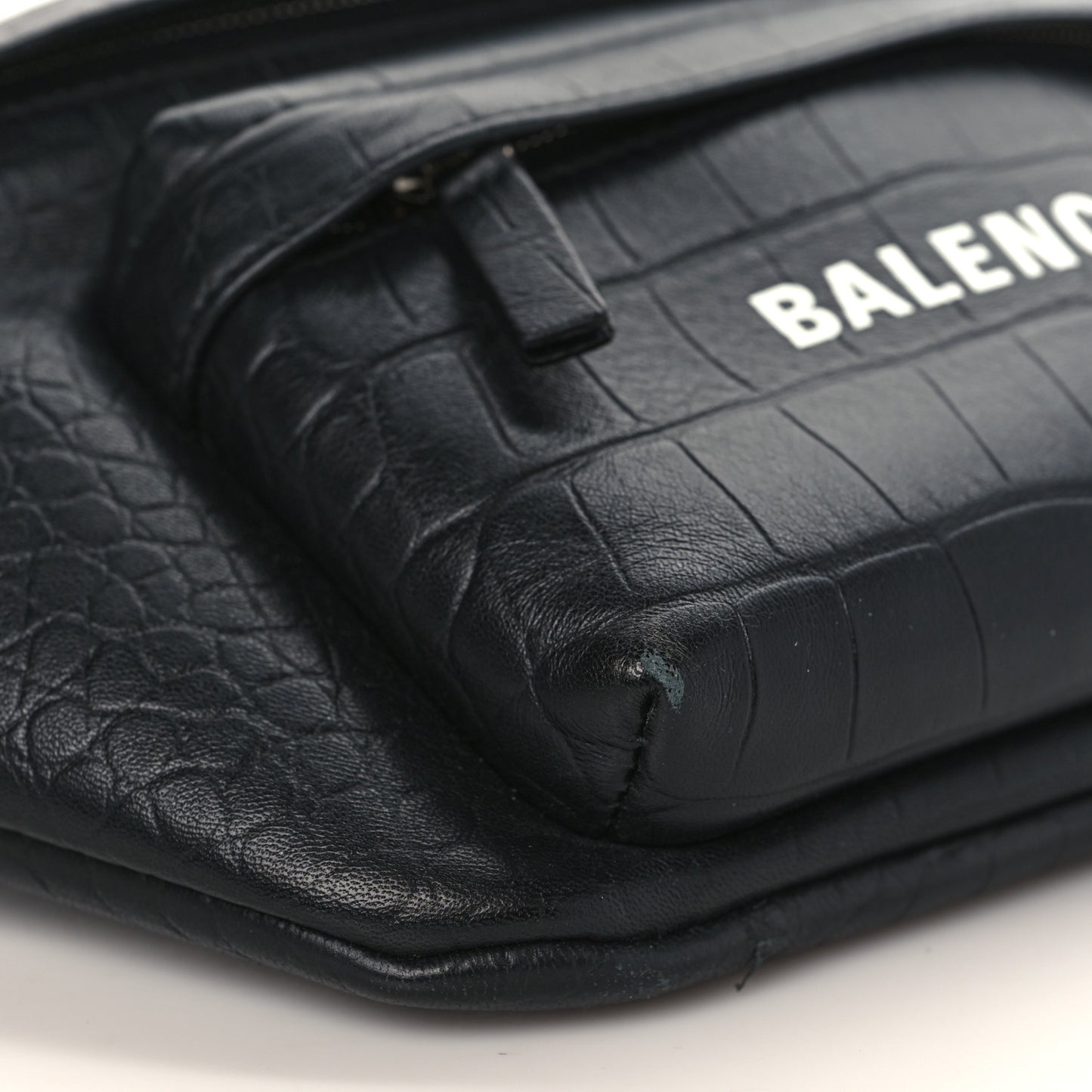 Calfskin Logo Crocodile Embossed Everyday Beltpack Black