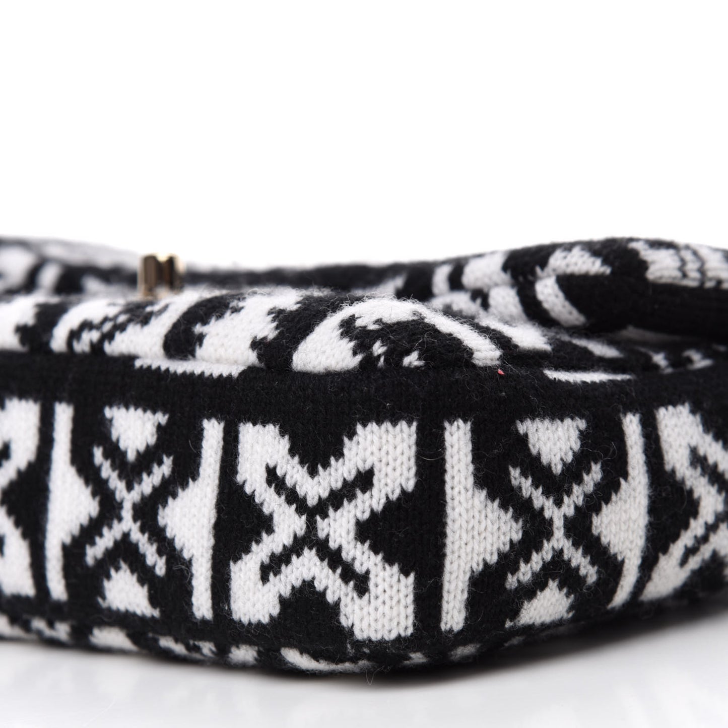 Cashmere Knit Coco Neige Flap Black White