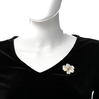 Van Cleef & Arpels 18K Yellow Gold Diamond Mother of Pearl Medium Rose De Noel Flower Brooch Pin 2 of 3