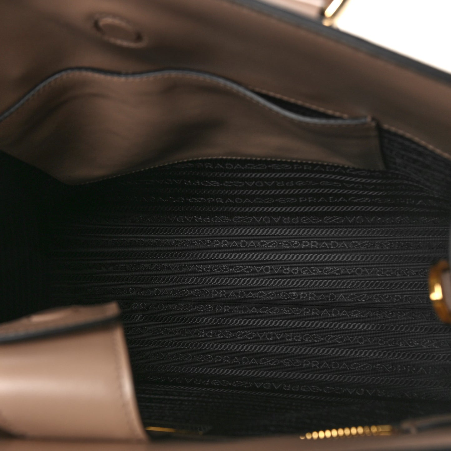 Saffiano Soft Calfskin Tote Cammeo
