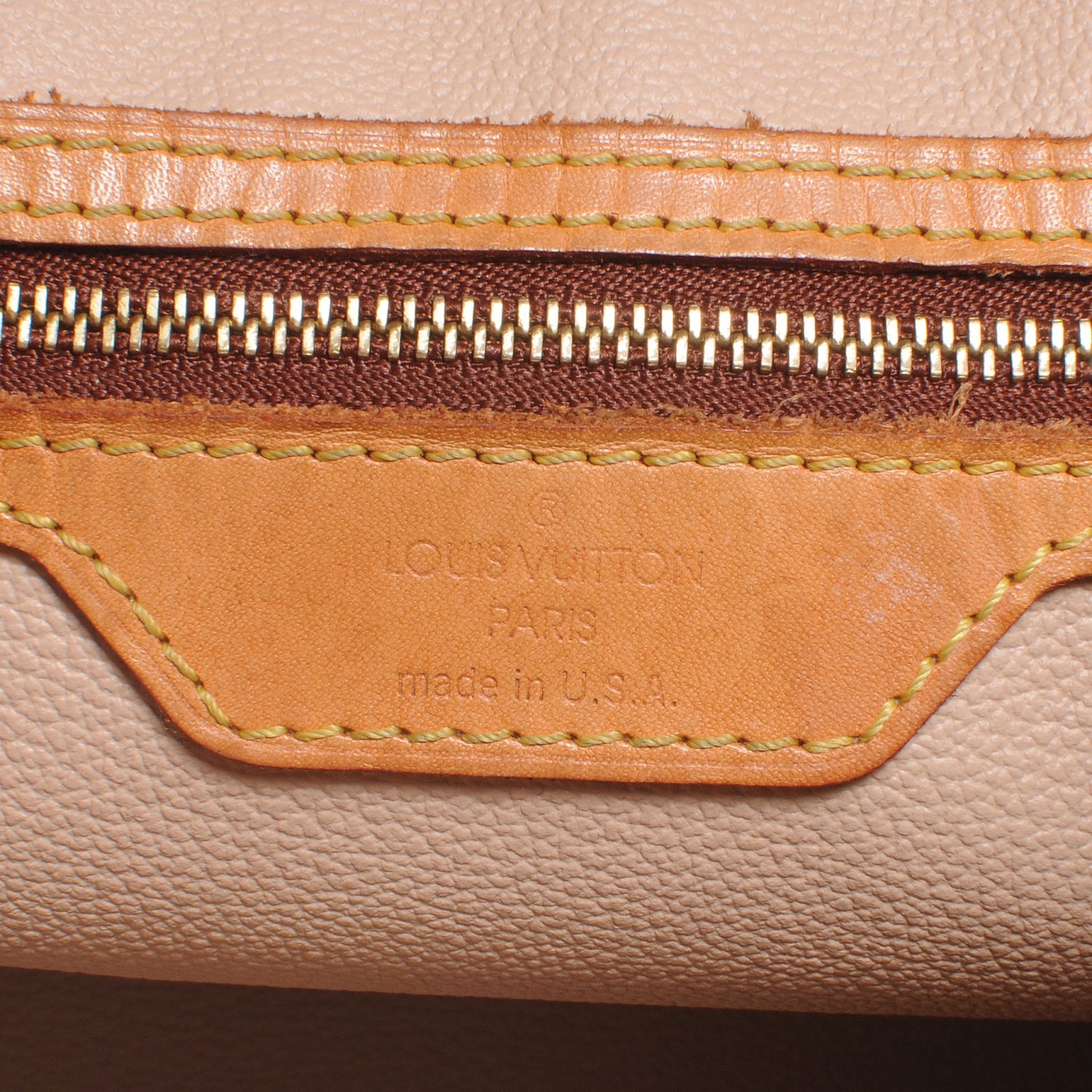 Louis Vuitton Monogram Petit Bucket 23 6 of 9