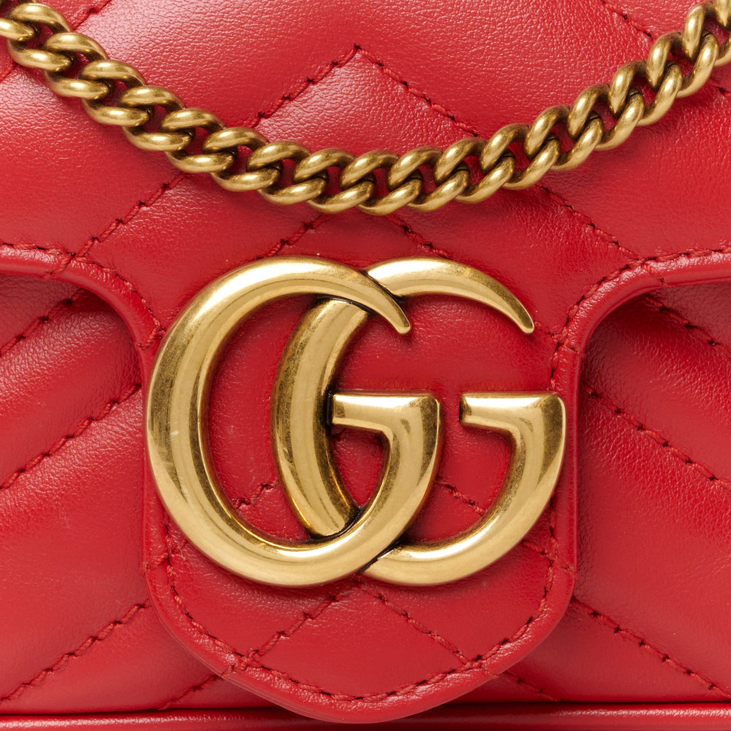 Calfskin Matelasse Super Mini GG Marmont Shoulder Bag Hibiscus Red