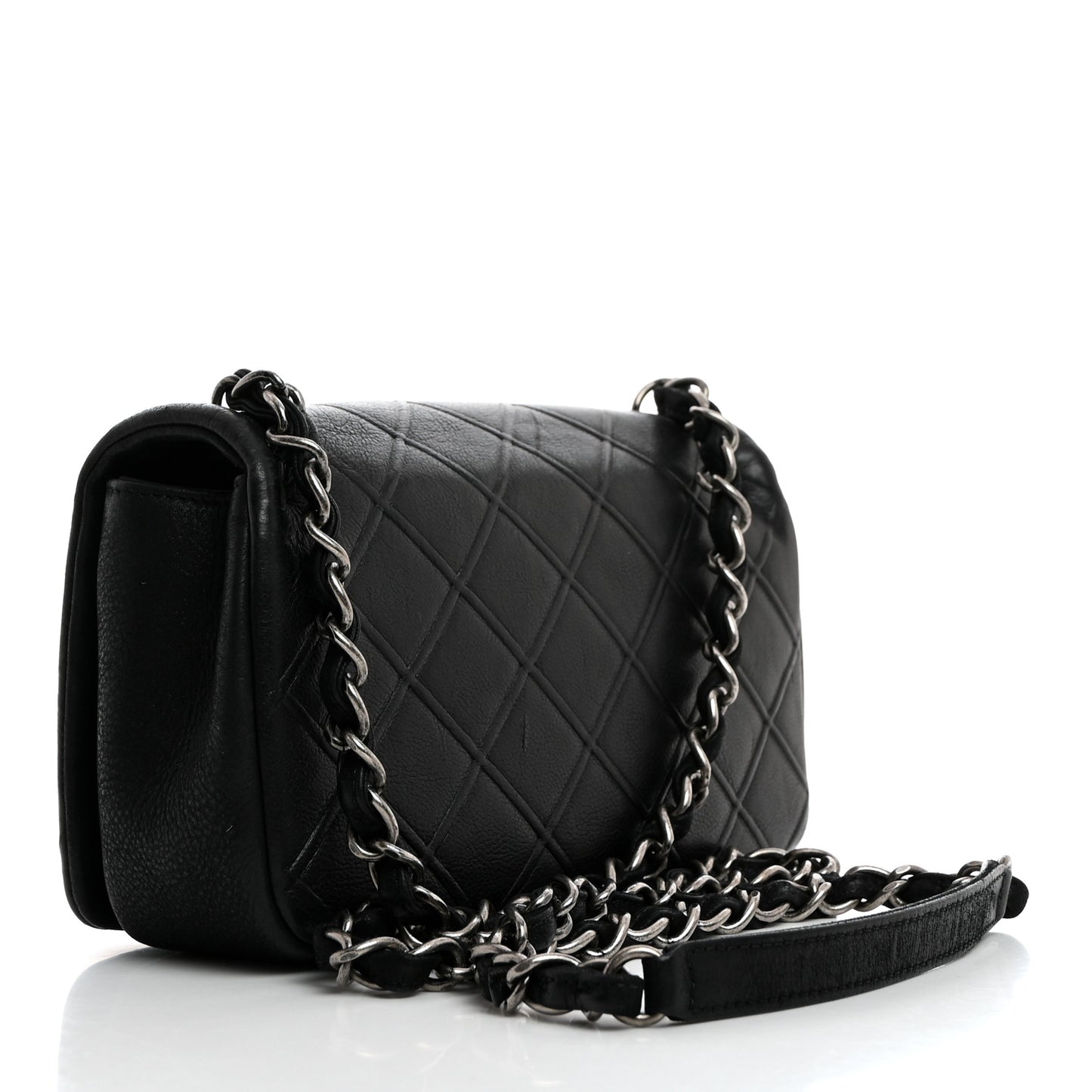 Calfskin Diamond Embossed Small New Chic Flap Black