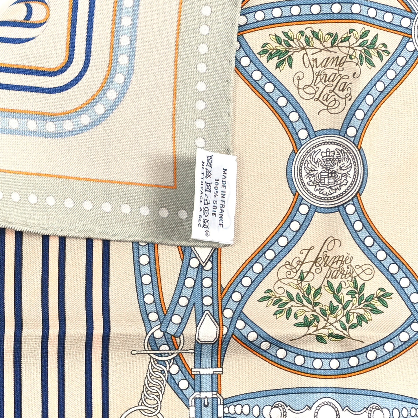 Silk Carre Grand Tralala Scarf 45 Vert Amande Beige Bleu