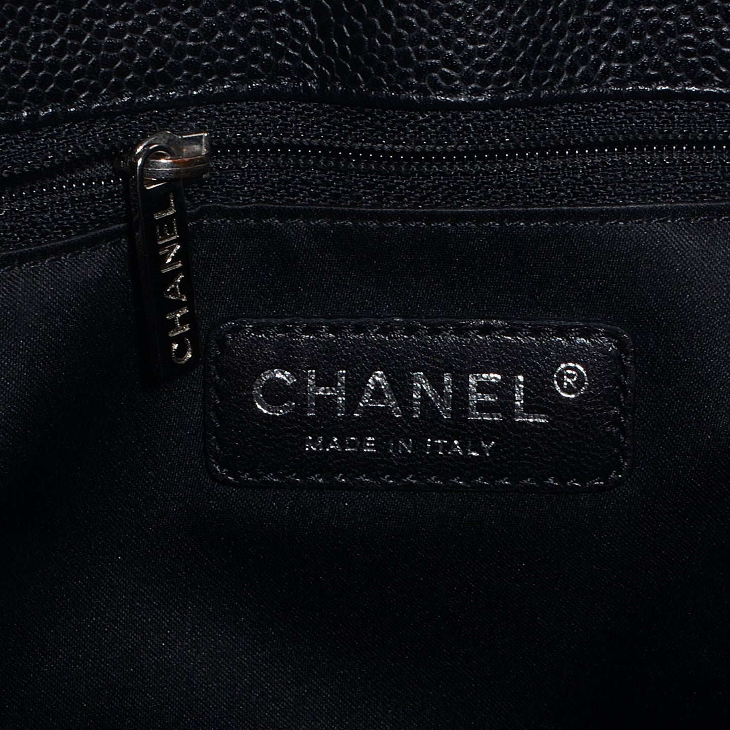 Caviar Grand Shopping Tote GST Black