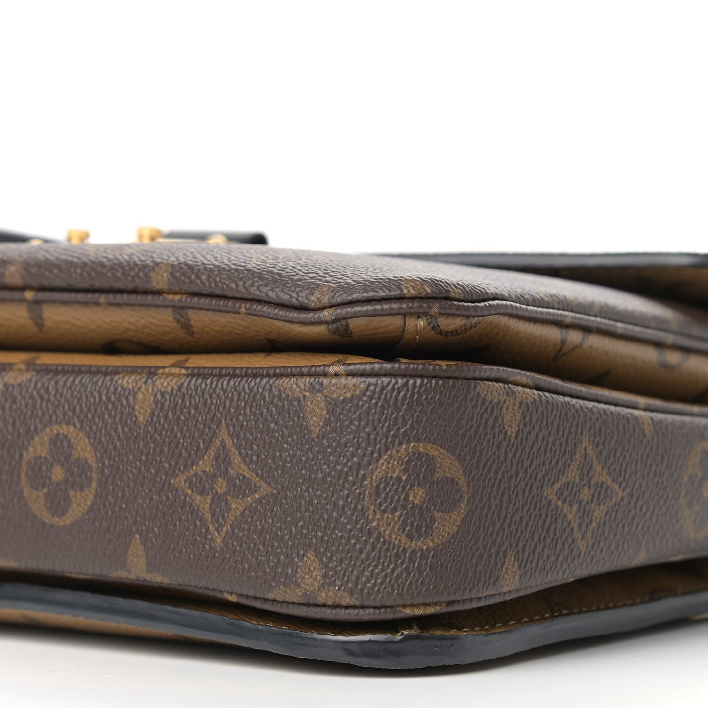 Reverse Monogram Pochette Metis
