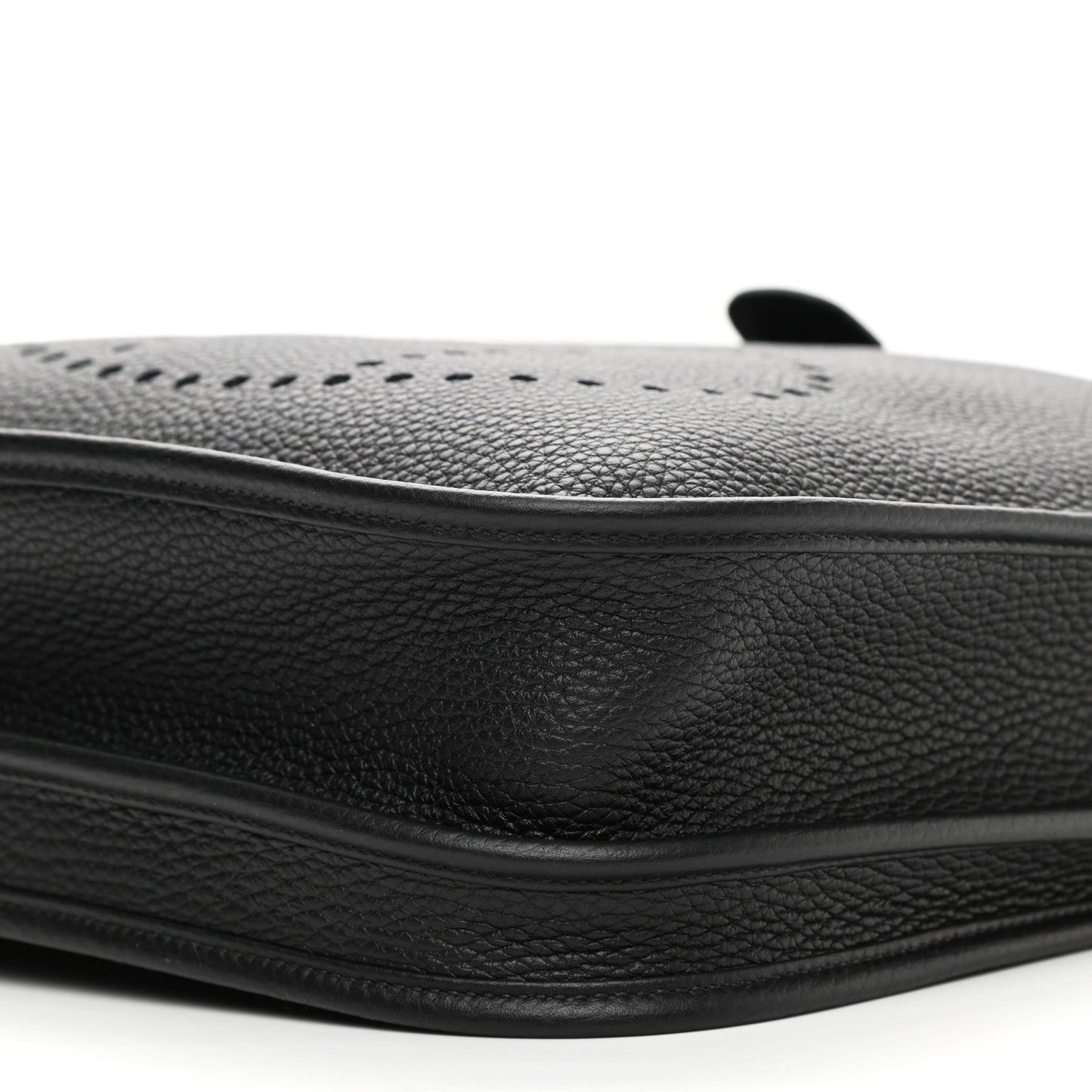 Taurillon Clemence Evelyne III PM Black