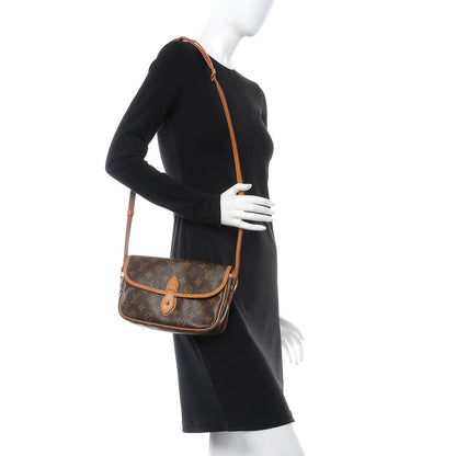 Louis Vuitton Monogram Sac Gibeciere PM 2 of 12