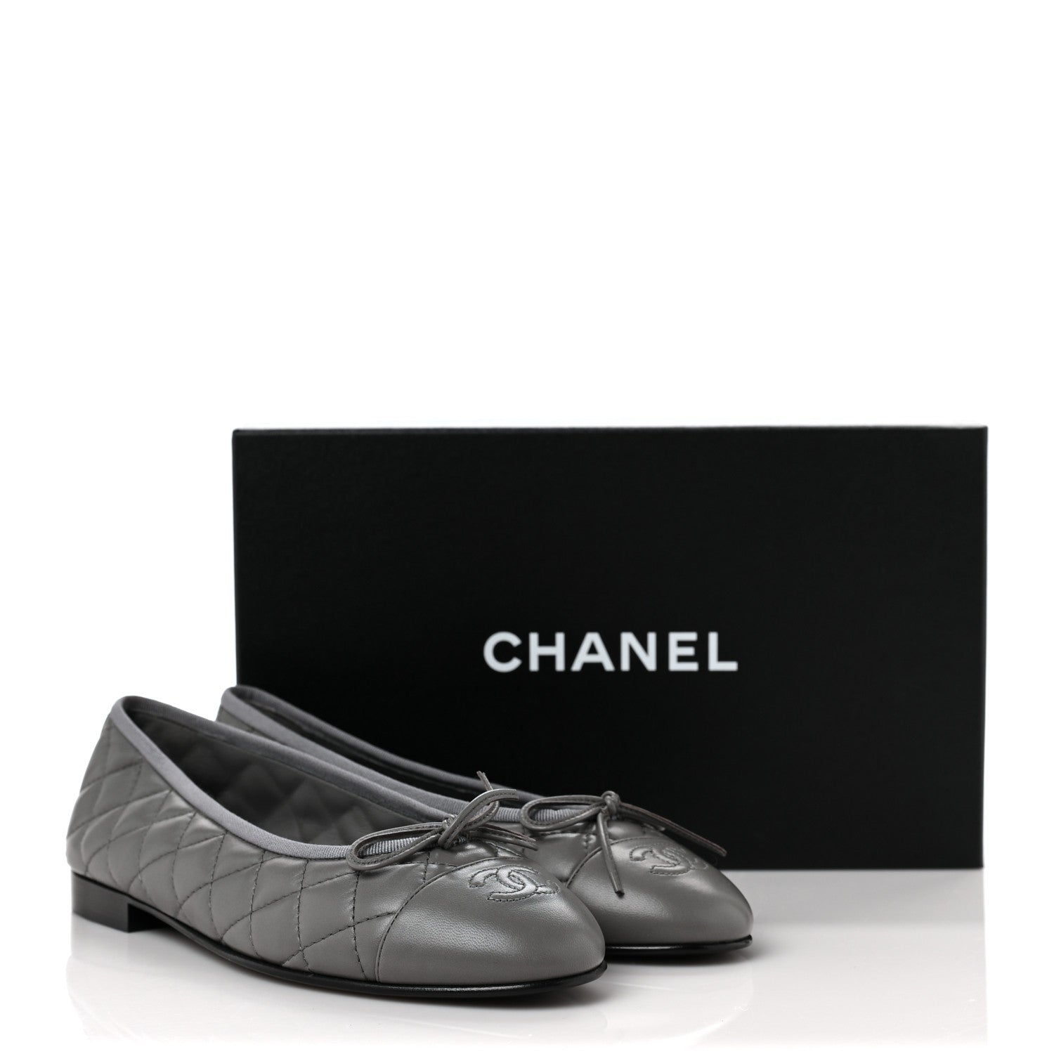 Chanel Lambskin Quilted CC Cap Toe Ballerina Flats 38.5 Grey 8 of 8