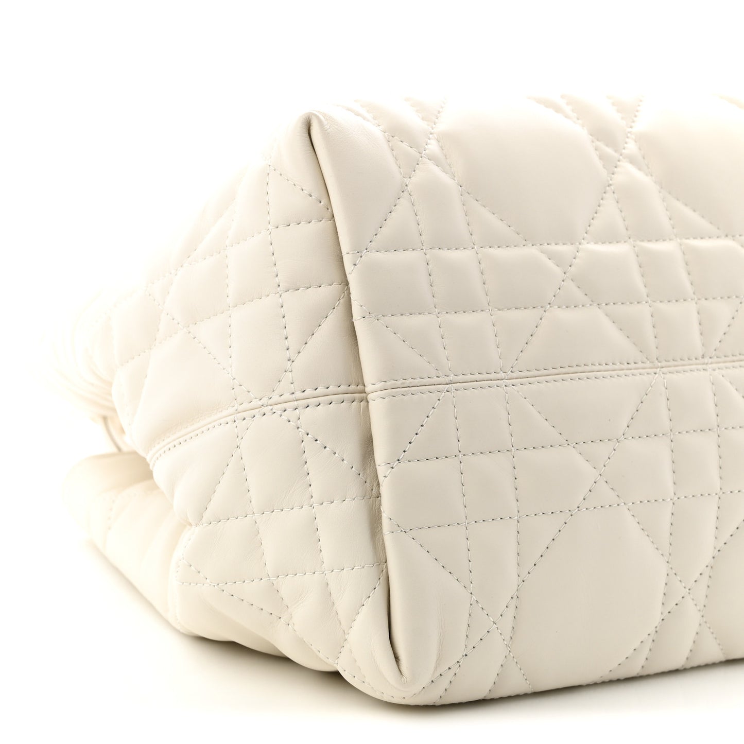 Calfskin Macrocannage Medium Toujours Latte
