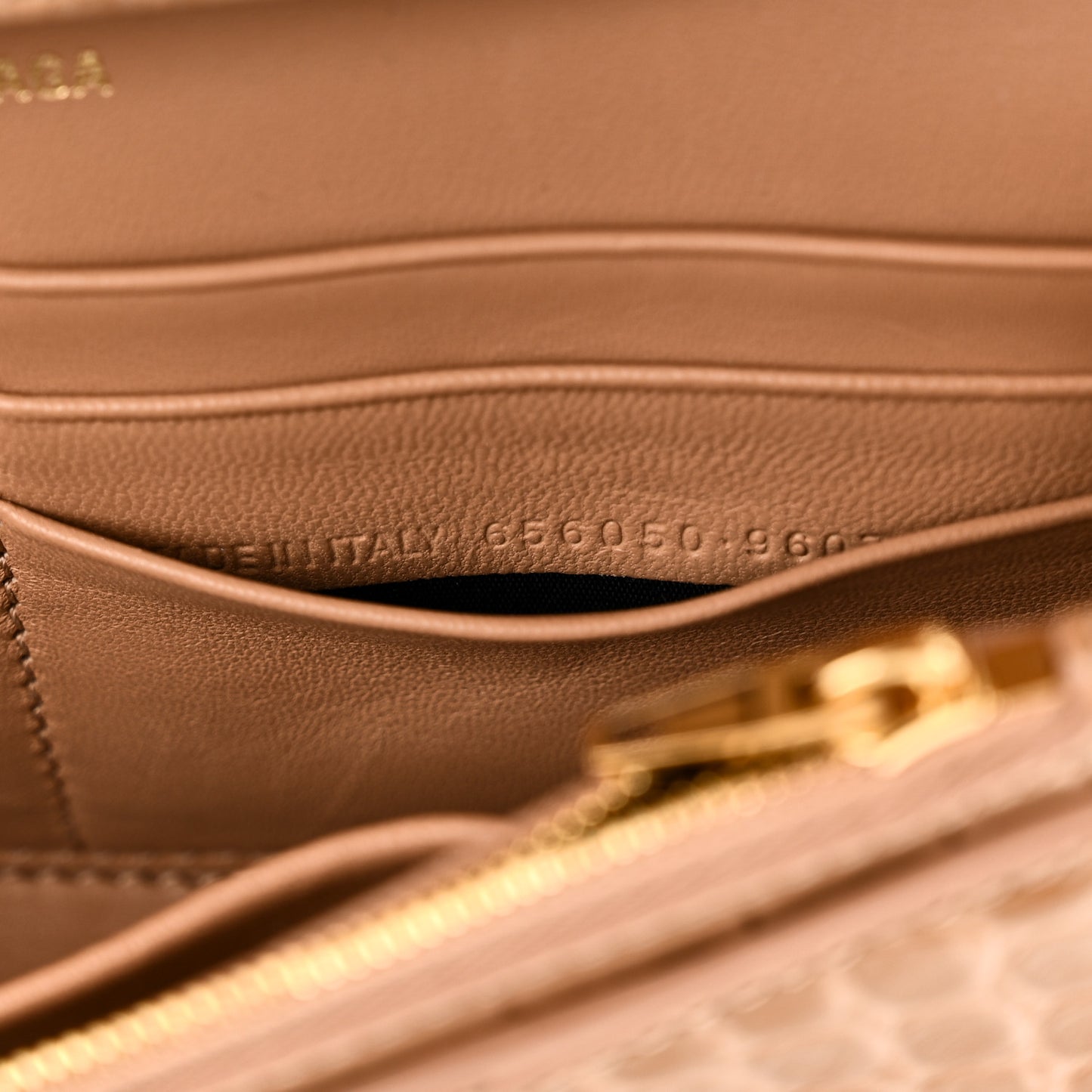 Shiny Calfskin Crocodile Embossed Hourglass Chain Bag Nude Beige